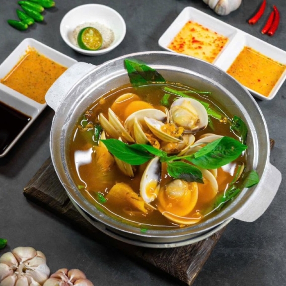 Nghêu hấp thái